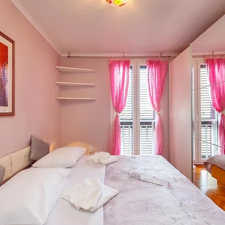 Skyscraper Lejlighed